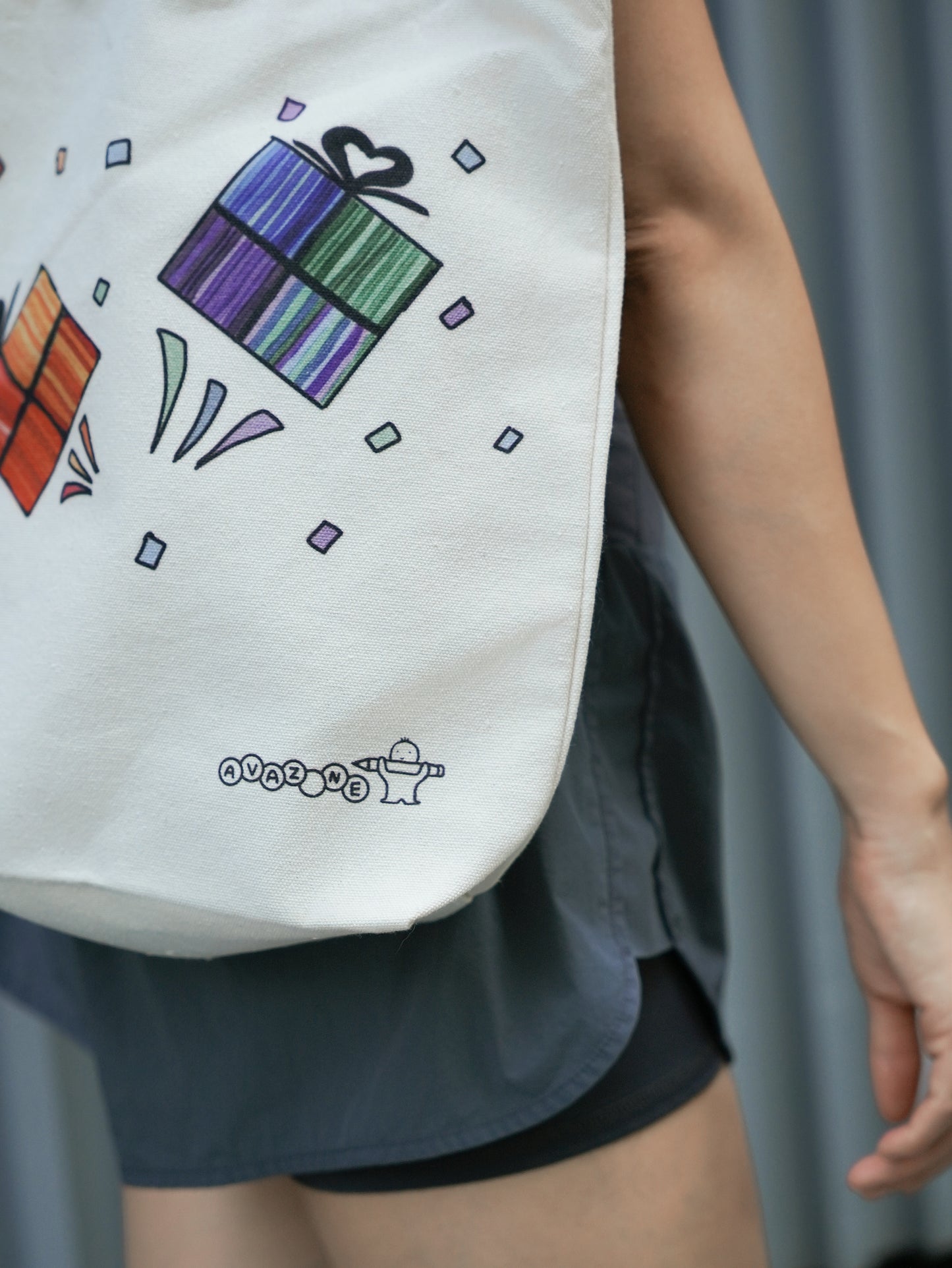 Everyday Canvas Tote Bag “Gift Boxes”