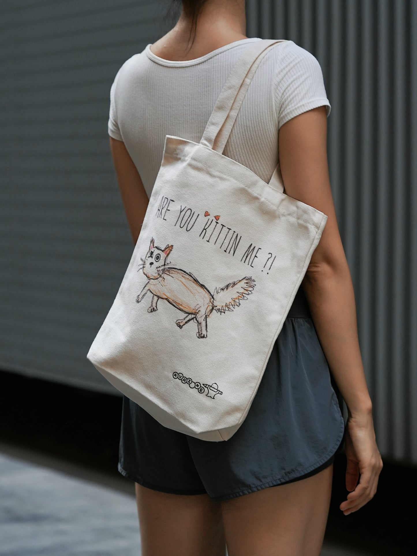 Everyday use Tote Bag with ‘Are you Kittin me?’ design